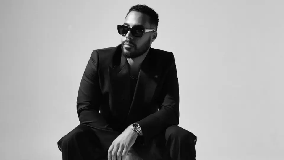 Artwork for Troyboi